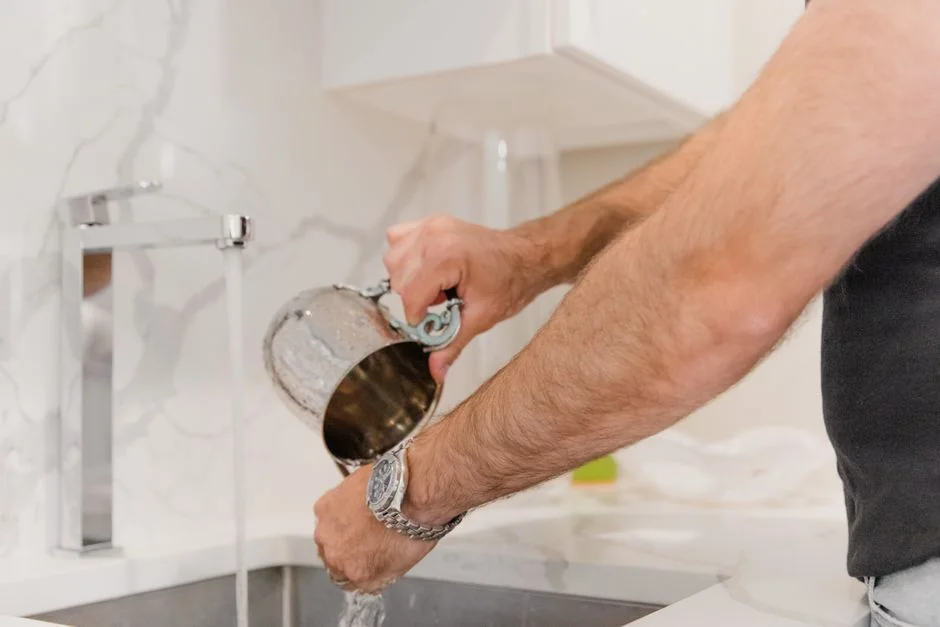 our-story Cleaning time 🧼🤚 -- Thanks for visiting! Donations help & motivate me to keep uploading more 📸s. Even a buck or two helps. ➡️ https://www.buymeacoffee.com/uniqueton Found my photos useful? feel free to contact me about anything at email: uniquetonshots@gmail.com IG: @uniquetonshots